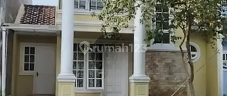 House in a Cluster in Kencana Loka BSD, Tangsel. 1