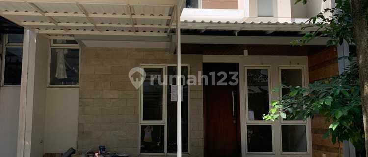 Rumah Dalam.cluster.d The ******** Dekat ******** 1