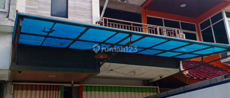 Dijual Ruko rapih siap pakai 2 lantai di Taman Kebon Jeruk Jakarta Barat 1