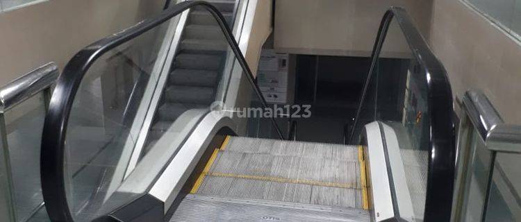 HOT PROPERTY! Plaza 4 Lantai Dijual – Pinangsia Raya, Jakarta Barat 1