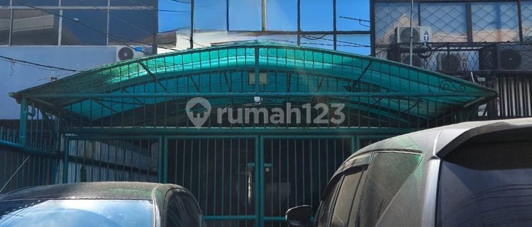 For Rent: 4-Storey Strategic Shop House on Arjuna Road, Next to Kebon Jeruk Toll, West Jakarta 1