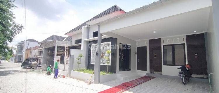 Rumah cluster baru dekat Jogjabay Maguwo 1