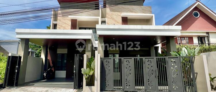 New House with a spacious yard in Sukoharjo, Jakal km 13 1