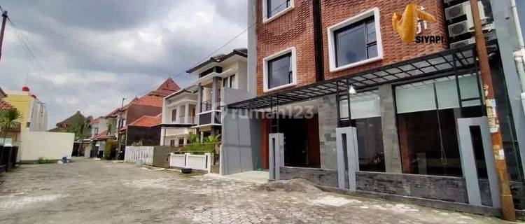 Kost Eksklusif Full Furnished jalan Monjali 1