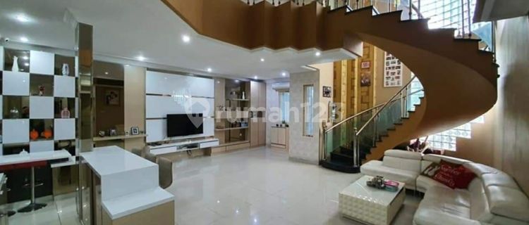 Jarang Ada , Dijual Rumah 2 Lantai Shm Di Kelapa Gading 1