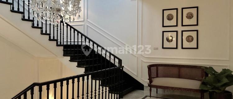 Di Jual Rumah Mewah 2LT Di Menteng, Jakarta Pusat  1