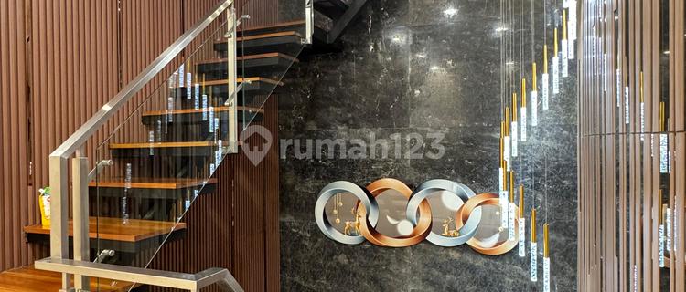 Dijual Rumah Fully Furnished Bagus Sekali Modern Disunter Harga Bersahabat 1