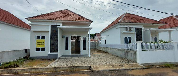 Rumah Tunggal Tipe 45 Lokasi Jalan Ujung Pandang 2 Kota Pontianak 1