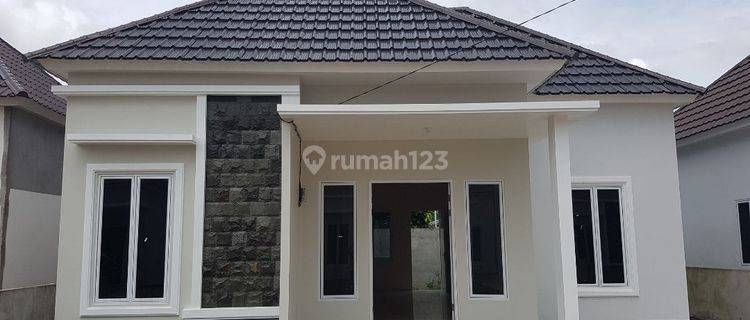 Rumah Bangunan Tunggal Posisi Hook 1