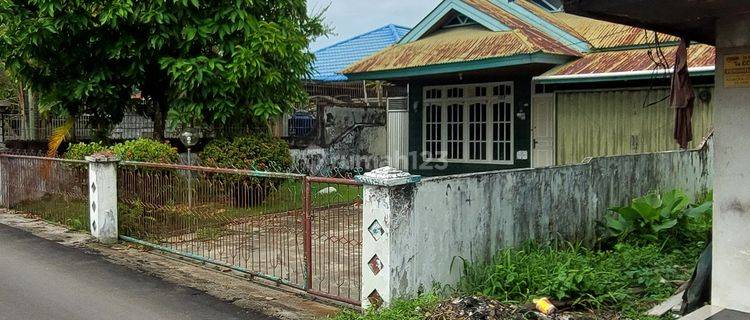 Rumah Pusat Kota Pontianak Tanah Luas Loh 1