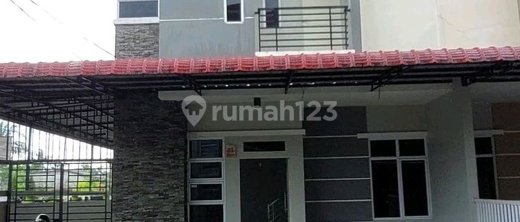 Rumah Jual Kota Pontianak 2 Lantai Jalan Karya Baru 1
