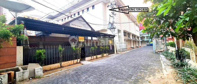 The house is located right next to UPGRIS Campus 1 on Dr Cipto/Sidodadi Street, Semarang. 1
