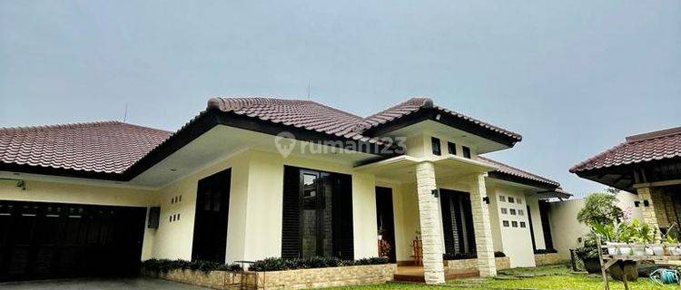 Rumah Luas Lingkungan Tenang Asri di Pangkalan Jati, Depok 1