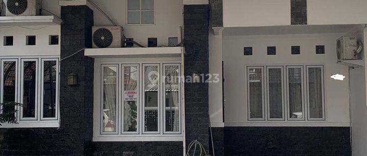 Disewakan Rumah Bersih Siap Huni Semi Furnish Di Graha Bintaro 1