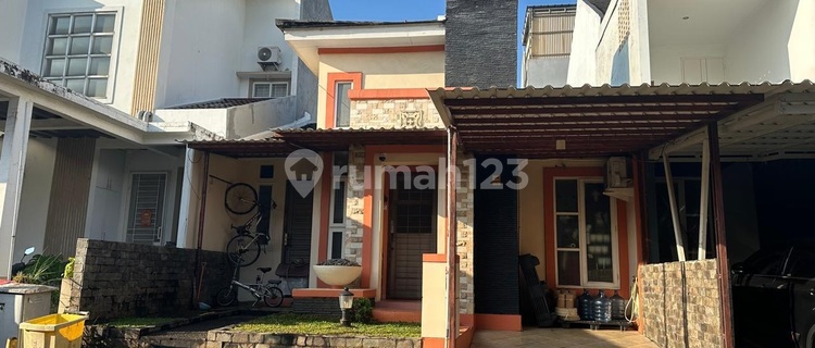 Rumah Dijual di Cluster Valencia Graha Raya Bintaro Jaya Lokasi Strategis 1