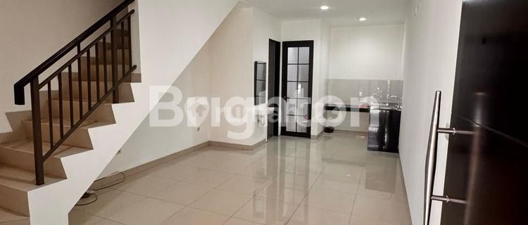 Green Village Tangerang 2-Story House Ready to Occupied Neat 1