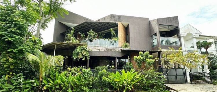 Rumah Bergaya Minimalis Tropis Industrial By Arsitek Atelier Riridi Bintaro Jaya, Sektor 9  1