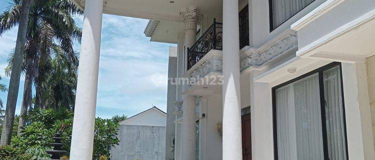 Rumah 2 Lantai Bagus Furnished SHM di Bukit Golf Bsd, Tangerang 1