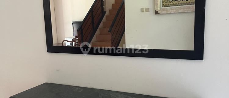 Disewakan Rumah Kebun Bsd, Sewa 3 Kamar Gede, The Castilla Giri Puspita Loka The Green Delatinos 1