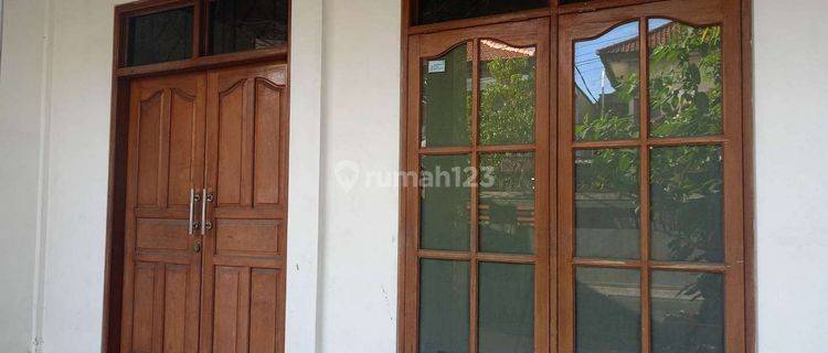 Rumah Minimalis 2 Lantai Dekat Mall Dijual, Area Denpasar Timur 1