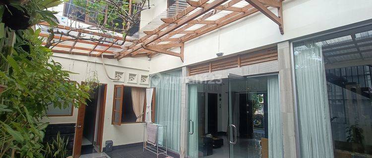 Strategic Location Villa For Sale, South Denpasar Area 1