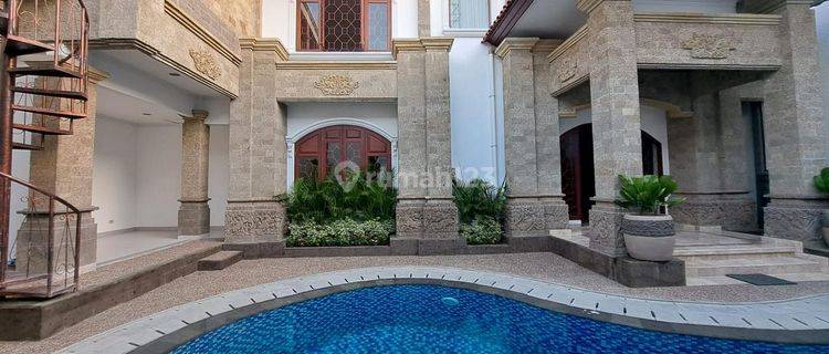 Villa In Elite Area For Sale, Renon Area 1