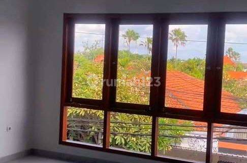 Villa 4 Bathroom Strategic Location For Sale, Denpasar Area 1