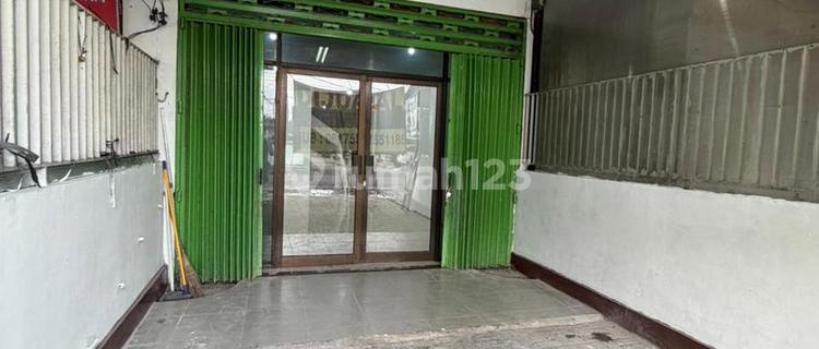 Shop House for Sale in Tuban, Kuta - Strategic & Busy Location. 1