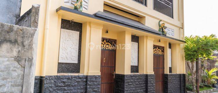 Rumah Cantik dan Mewah dengan 5 Kamar Tidur Dijual, di Mengwi 1