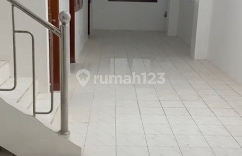 Strategic Shop House in City Center for Rent, in Gatsu, Denpasar Area 1