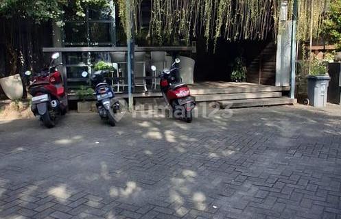 Ruko Exotic Semi Furnished for Rent, in the Bypass Tuban Area 1