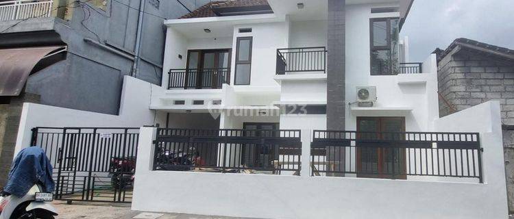 Rumah Bagus 2 Lantai Lokasi Bagus Dijual, Area Denpasar Barat 1