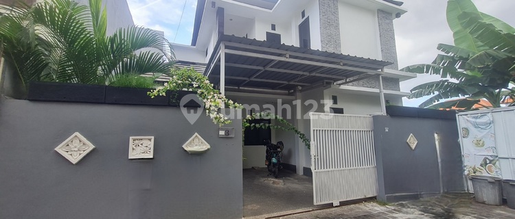 Rumah Cantik dan Strategis Dijual, di Renon, Denpasar Area 1
