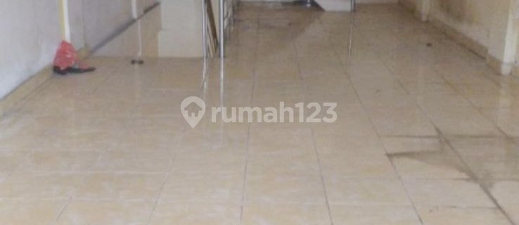 Good 3-Story Shophouse for Rent in, Puri Kangin North Denpasar Area 1