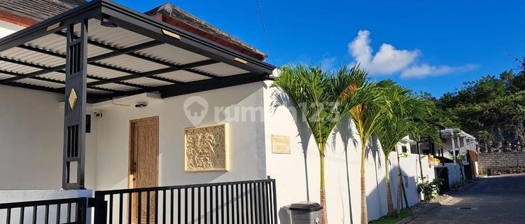 Rumah Full Furnished dan Kolam Renang Dijual, di Nusa Dua Area 1