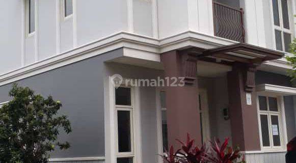 Rumah Cantik Di The Savia BSD  1