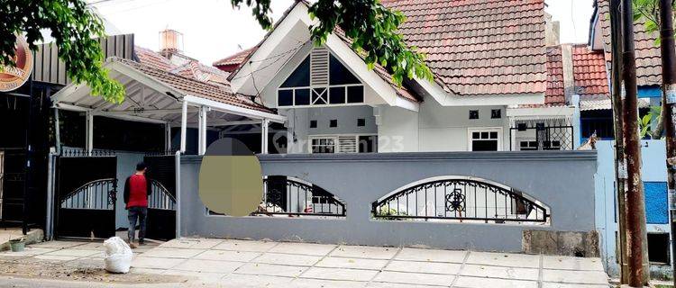 Rumah Pinggir Jalan Cocok Untuk Usaha Di Griya Loka Bsd  1