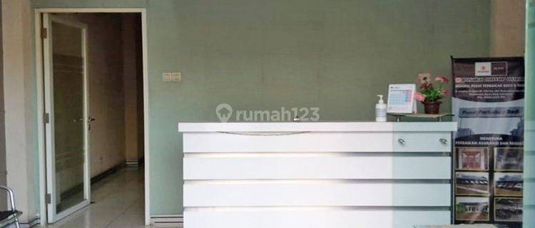 Ruko 3 Lantai Bagus di Brawijaya, Gunungpuyuh, Sukabumi, 227m, HGB 1