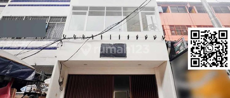 3.5-Story Shop House in Cipulir, Kebayoran Lama – Near Transjakarta & MRT Stops, 334 m² 1