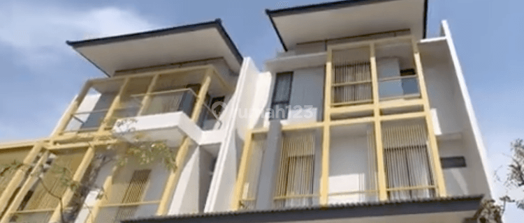 Rumah 3 Lantai Baru Unfurnished di Cluster Eonna, Tangerang 1