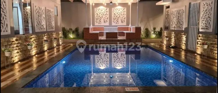 FOR SALE: LUXURY INSTAGRAM-WORTHY HOUSE WITH SWIMMING POOL
IN KOTA BARU PARAHYANGAN 1