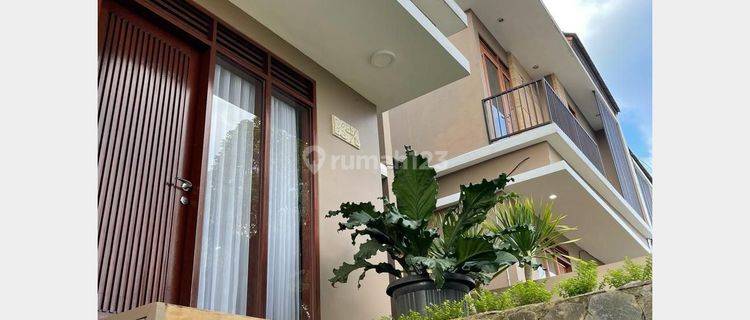 Rumah Bagus Furnished SHM DI SAYAP Setiabudi, Bandung 1