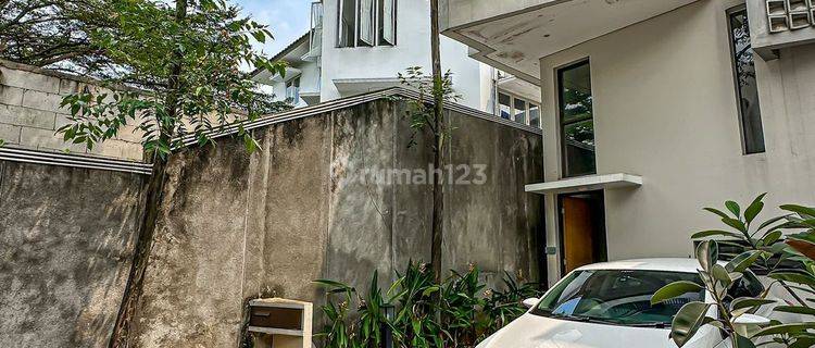 Dijual Rumah Di Bawah Harga Pasar Di V Townhouse Bintaro 1