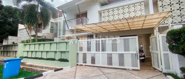 Luxury House with Swimming Pool in Patra Kuningan, South Jakarta 1