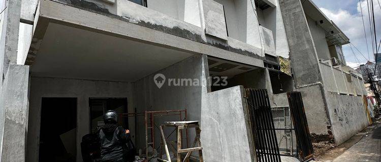 Non.573 Rumah New Jln 1 Mobil, 3 Lt Tanjung Duren Jakarta Barat  1