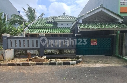 Ready to Use House, Semi Furnished, 1.25 lt, in Banjar Wijaya Cluster 1