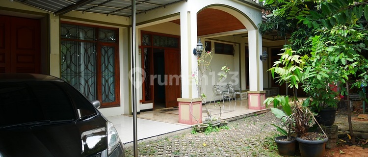 Rumah Mewah Siap Huni, Utara, Lokasi di Perum Banjar Wijaya 1