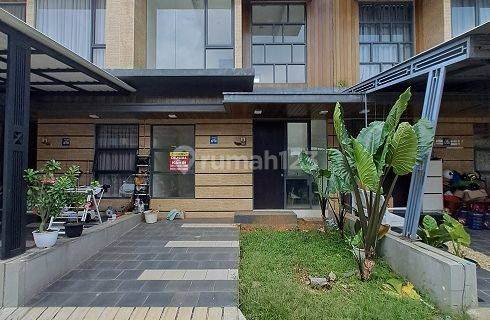 HARGA MURAH, Rumah Renovasi, Selatan, Di Perum Golden Stone Serpong 1