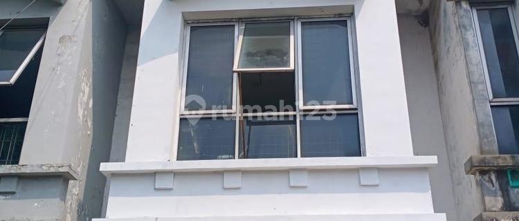 For Sale 3-Story Shophouse Ready for Business in Ciputat Area, Tangsel 1