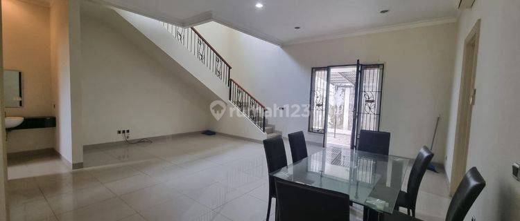Disewa Rumah Siap Huni Di Aquamarine Selatan, PHG, Gading Serpong 1